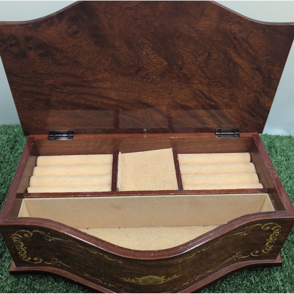 Vintage Linden Wood Floral Inlaid Music Box / Jewelry Box - Musical Theme - Picture 3 of 7